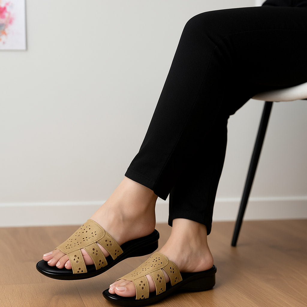 Ladies Leather Comfort Slipper ST-1003