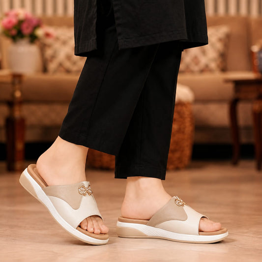 Cushioned Doctor Sole White For Comfortable Casual Slipper FT-1010